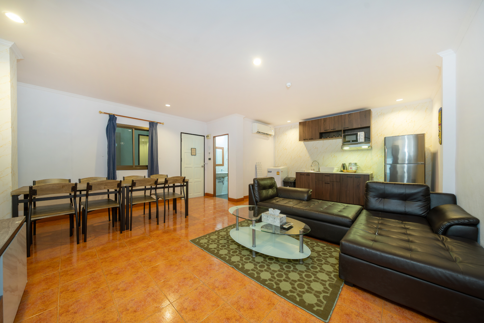 4 Bedroom Apartment