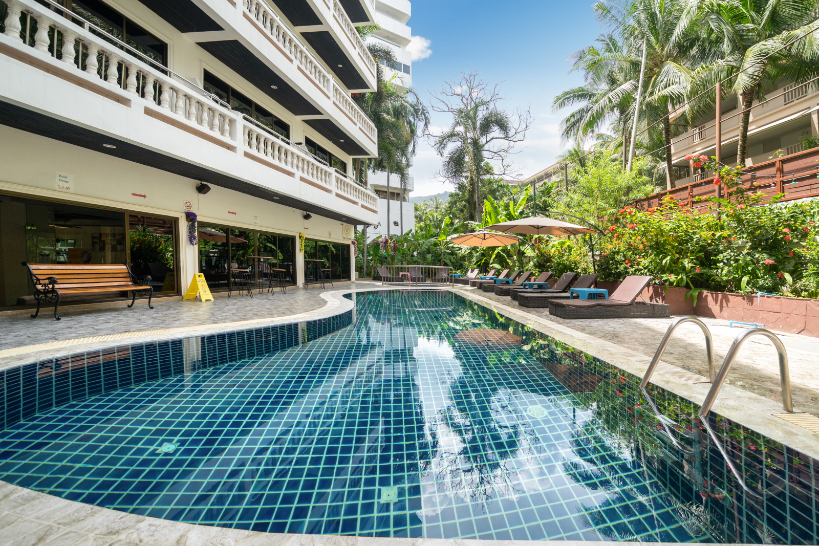 Patong Central pool